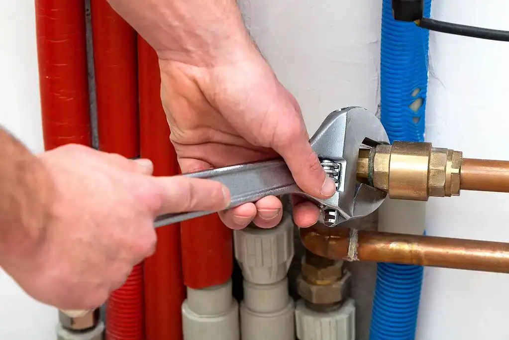 Plumber-Water-Heater-Repair